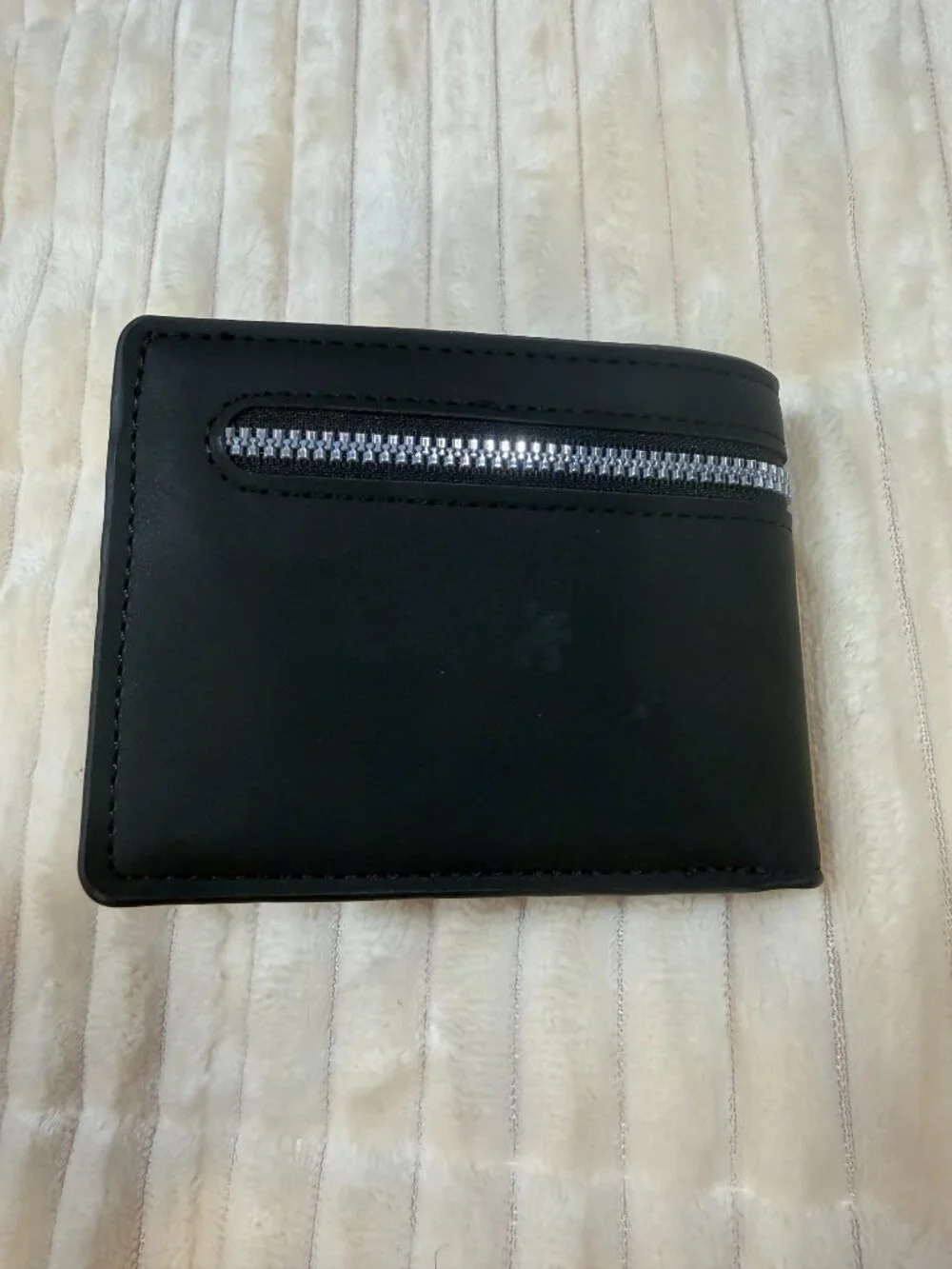 HUMERS Fashion Black Bifold Wallet with Zipper Coin Pocket